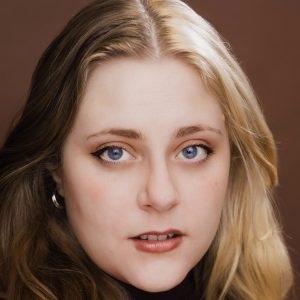 Elaia Echeverria- Headshot 2